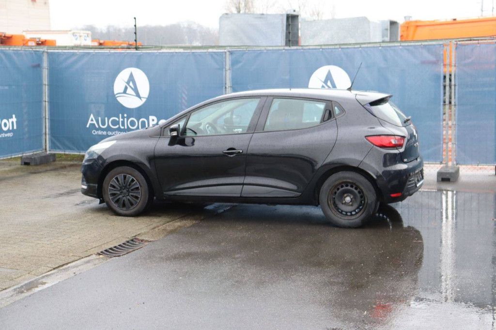 Personenauto Renault Clio Benzine 74pk 2017 (Marge)