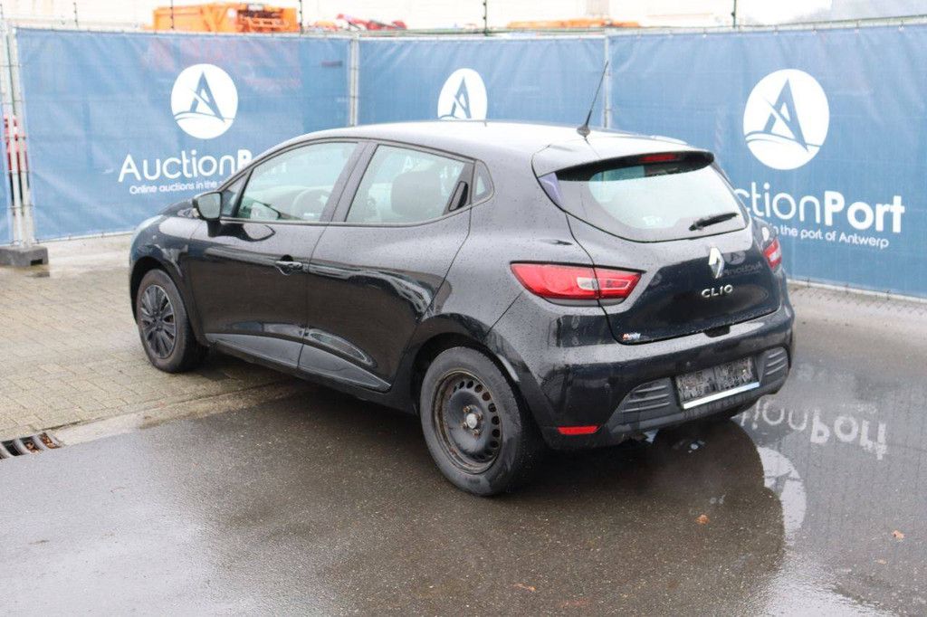 Personenauto Renault Clio Benzine 74pk 2017 (Marge)