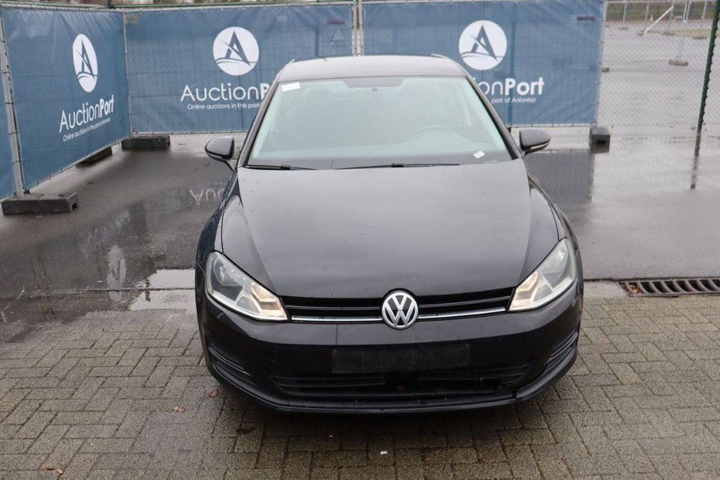 Pkw Volkswagen Golf Benzin 105 PS 2014 (Marge)