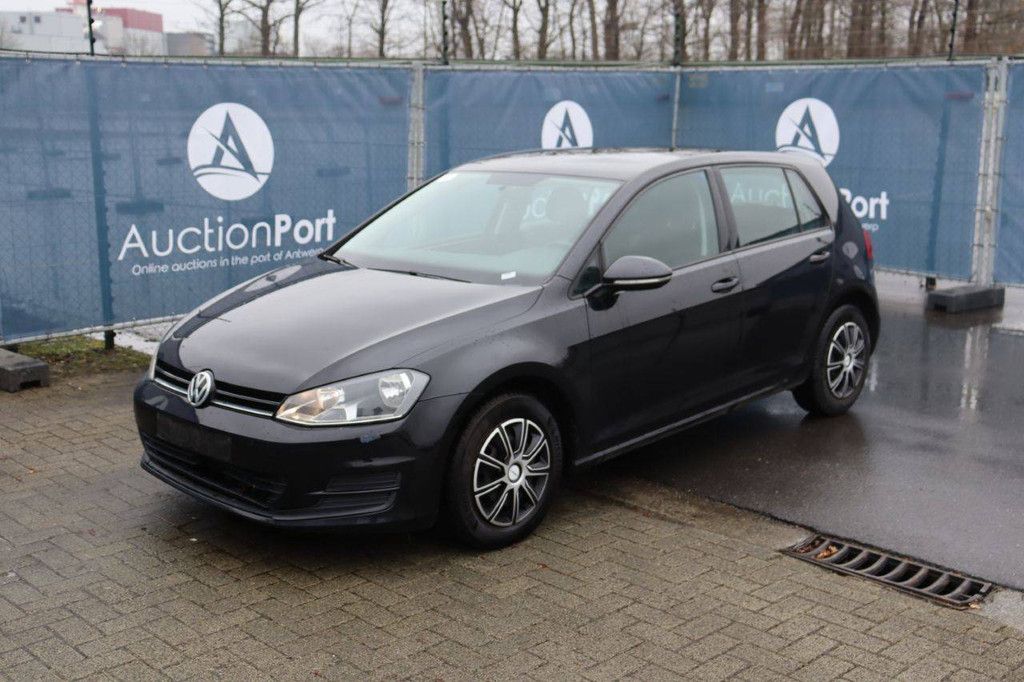 Pkw Volkswagen Golf Benzin 105 PS 2014 (Marge)