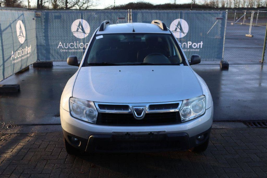 SUV Dacia Duster Petrol 90 hp 2012 (Margin)
