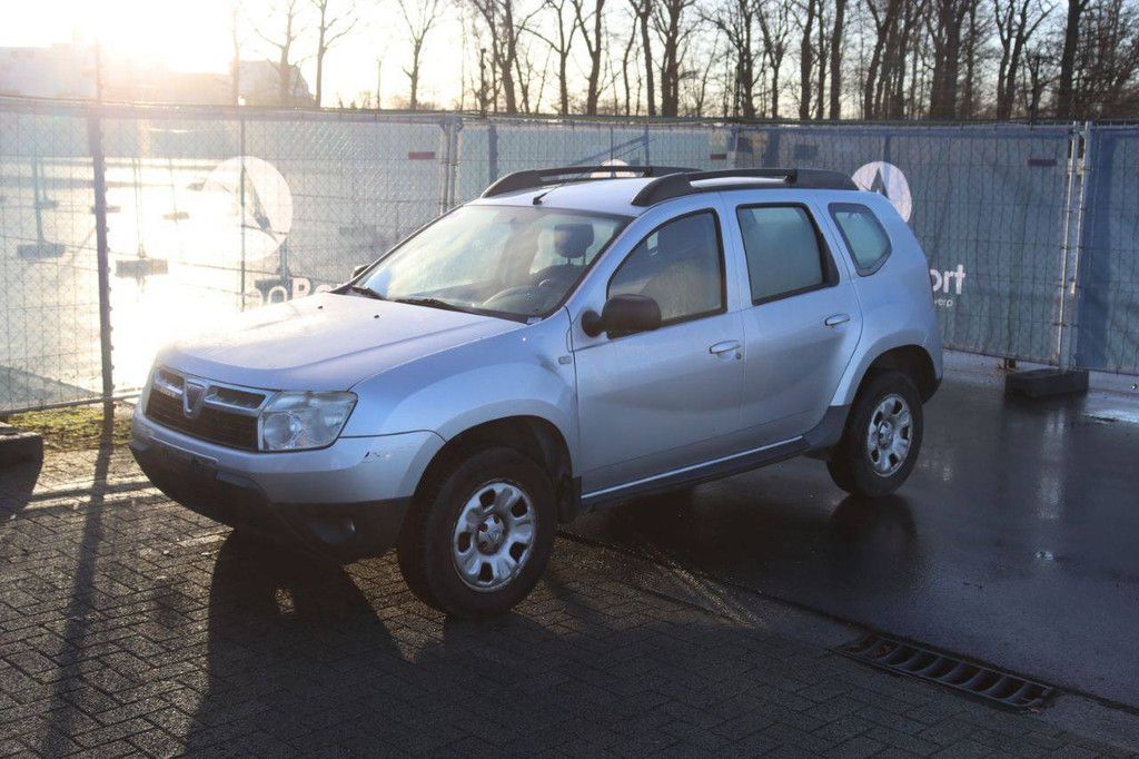 SUV Dacia Duster Petrol 90 hp 2012 (Margin)