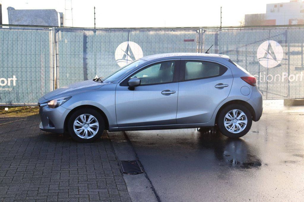 Pkw Mazda 2 Benzin 90 PS 2015 (Marge)