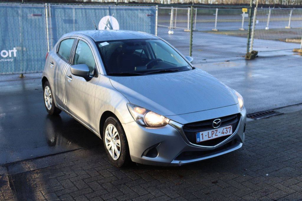 Pkw Mazda 2 Benzin 90 PS 2015 (Marge)