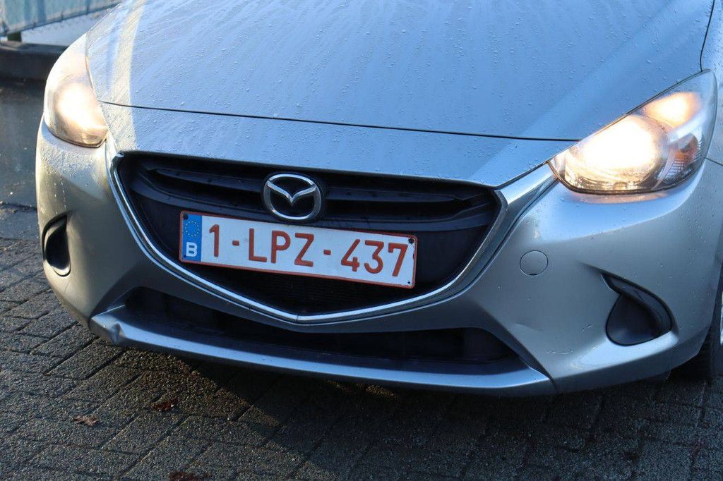 Pkw Mazda 2 Benzin 90 PS 2015 (Marge)