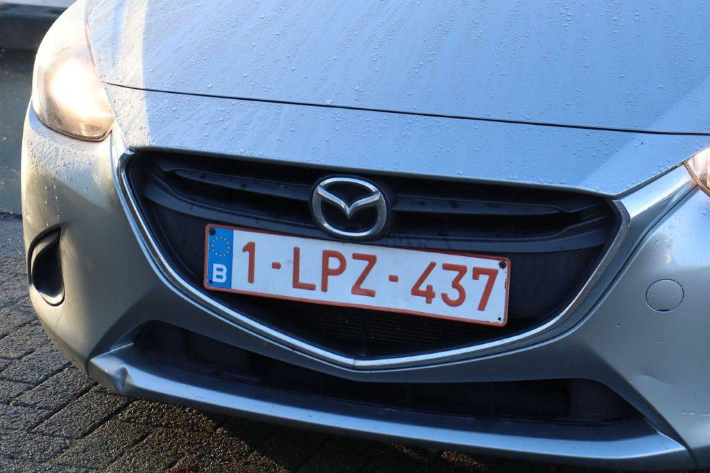 Pkw Mazda 2 Benzin 90 PS 2015 (Marge)