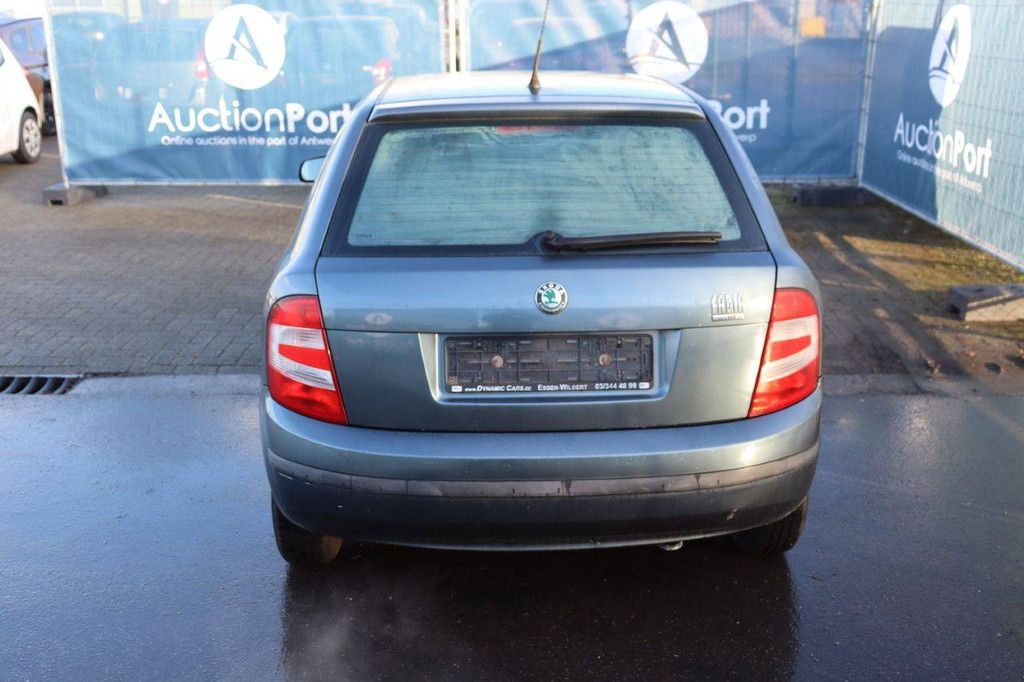 Passenger car Skoda Fabia Petrol 64hp 2005 (Margin)