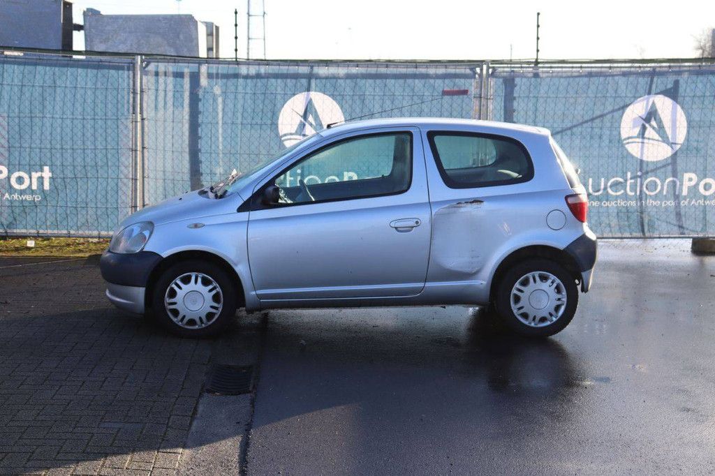 Pkw Toyota Yaris Benzin 65 PS 2002 (Margin)