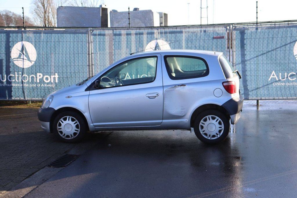 Pkw Toyota Yaris Benzin 65 PS 2002 (Margin)