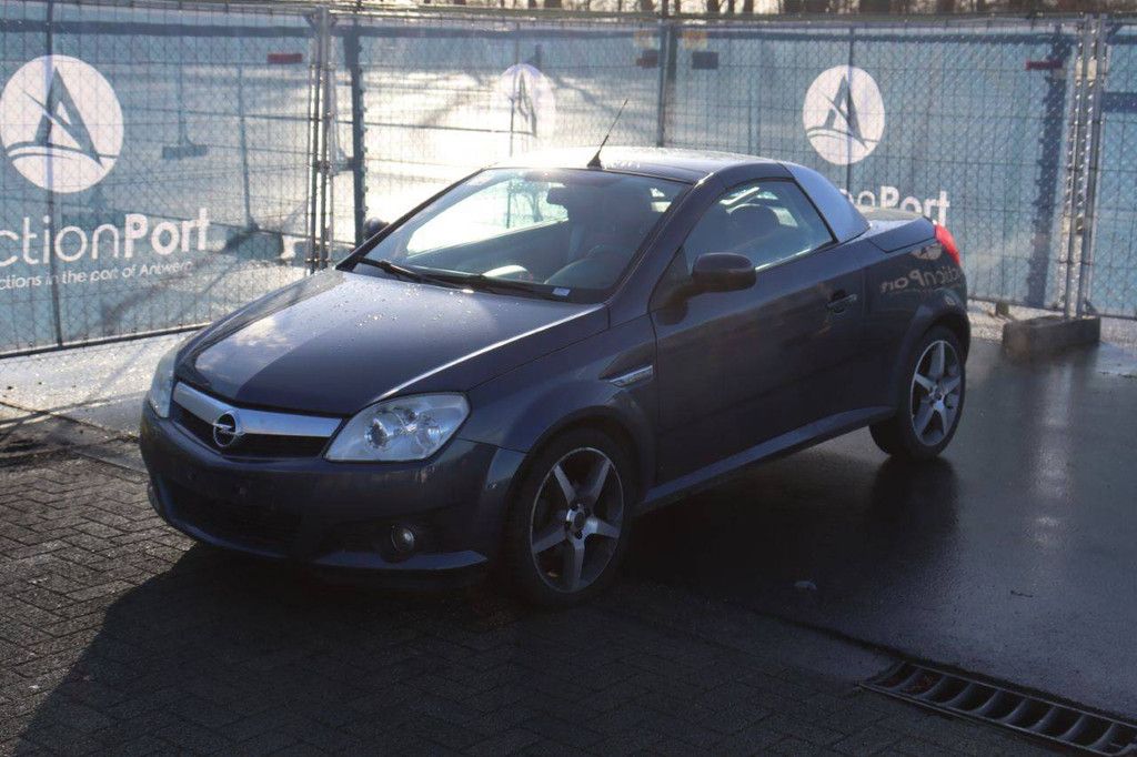 Passenger car Opel Tigra Petrol 90 hp 2008 (Margin)