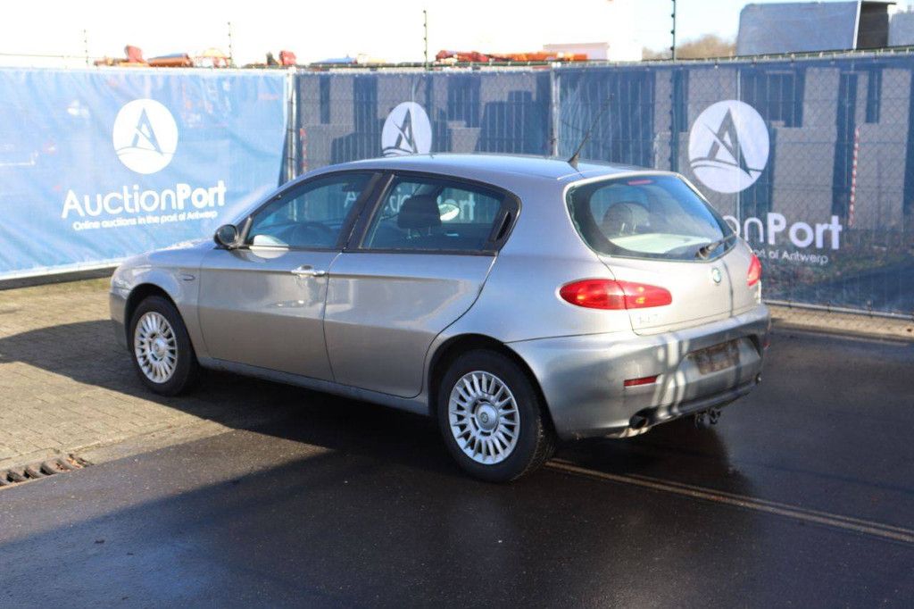 Passenger car Alfa Romeo 147 Diesel 120hp 2006 (Margin)