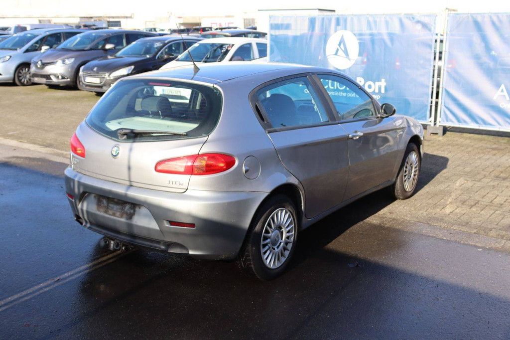 Passenger car Alfa Romeo 147 Diesel 120hp 2006 (Margin)