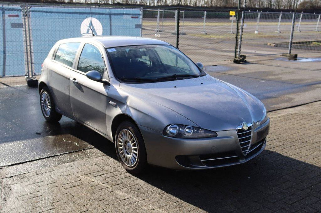 Passenger car Alfa Romeo 147 Diesel 120hp 2006 (Margin)