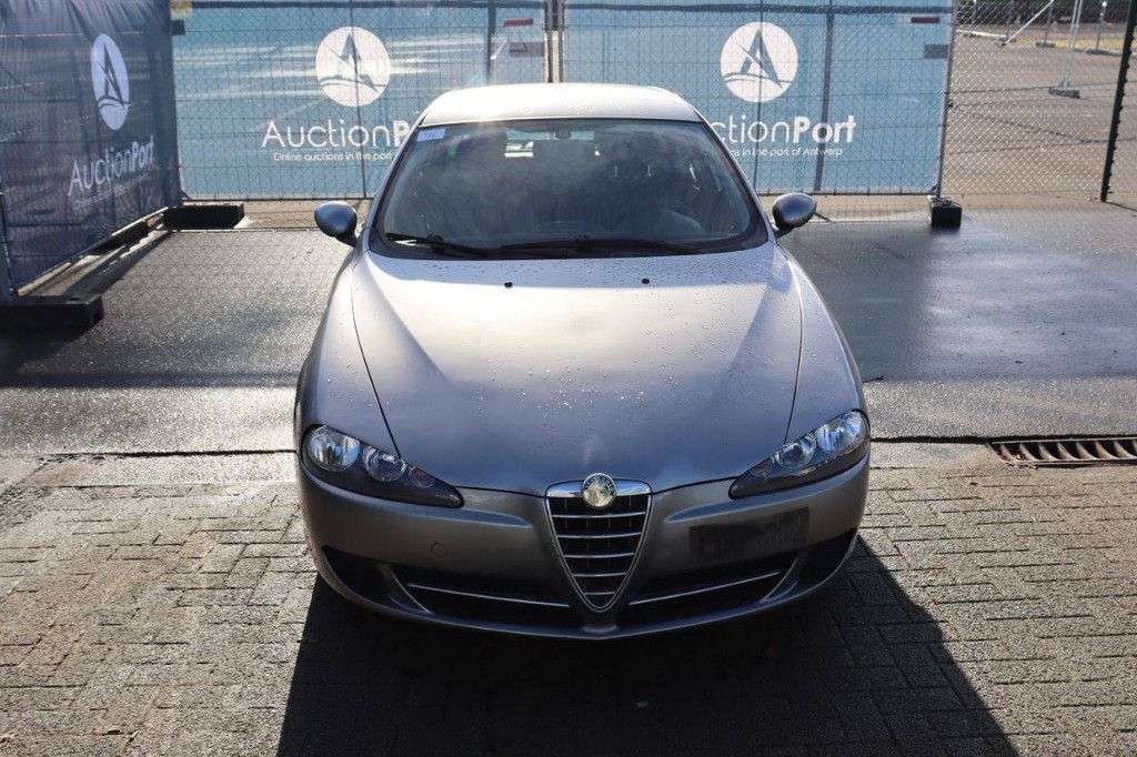 Passenger car Alfa Romeo 147 Diesel 120hp 2006 (Margin)