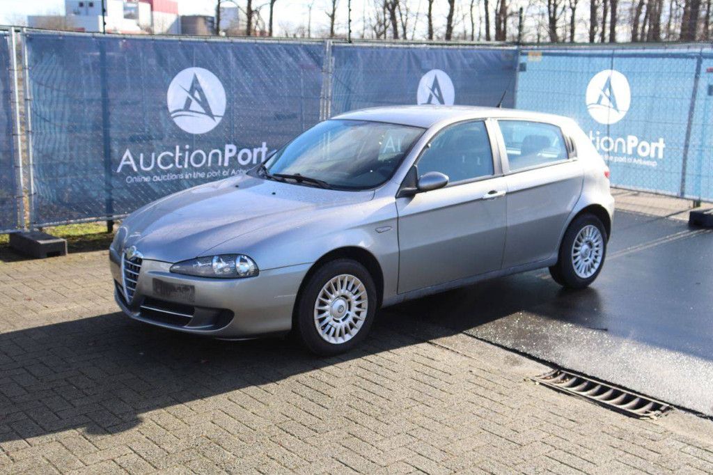 Passenger car Alfa Romeo 147 Diesel 120hp 2006 (Margin)