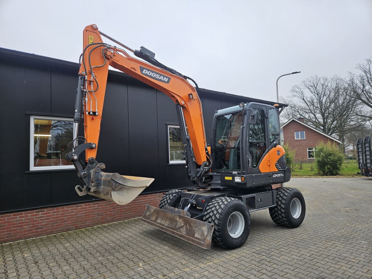 Doosan DX57W