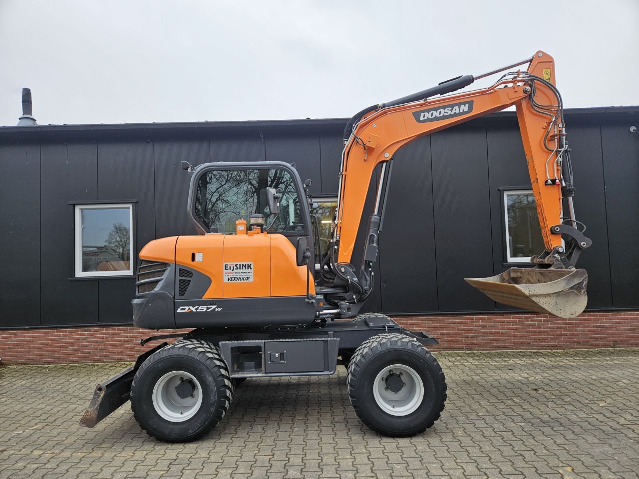 Doosan DX57W