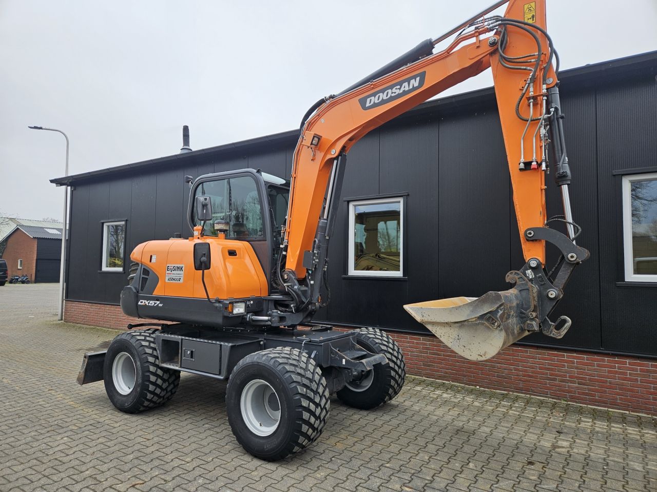 Doosan DX57W