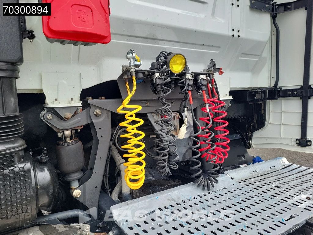 Iveco S-Way S-Way 460 4X2 Mega Retarder 2xTanks ACC Euro 6