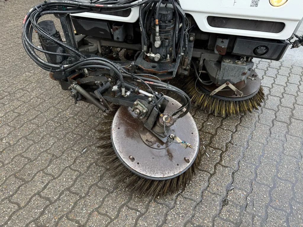 Bucher Citycat 5006 XL 3 extra Borstels NL Machine