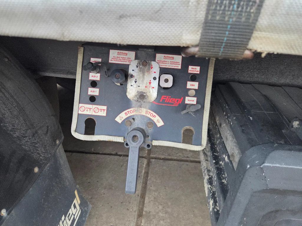 Fliegl 3 as schuifzeil/schuifdak, trommel remmen/Bpw