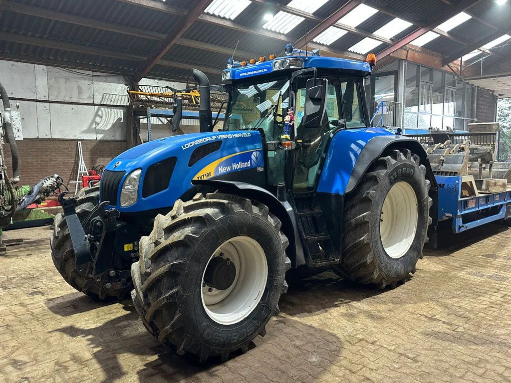New Holland TVT195 CVT
