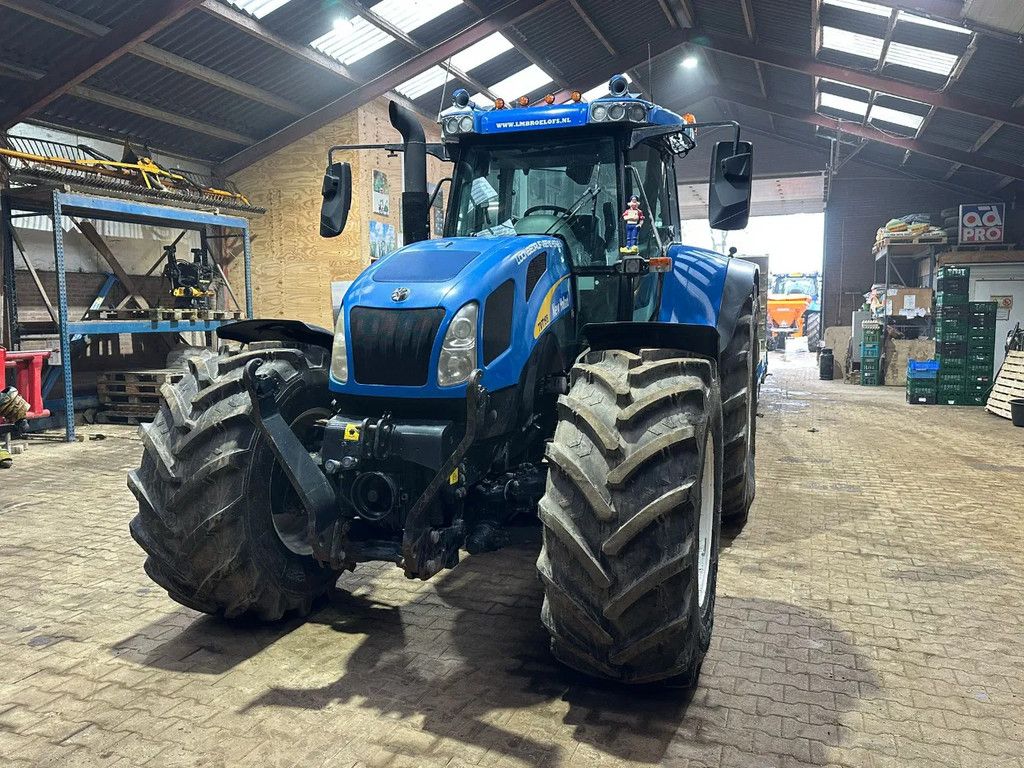 New Holland TVT195 CVT