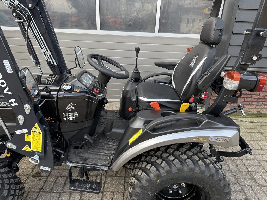 Solis 26 HST BLACK EDITION minitractor NIEUW met frontlader