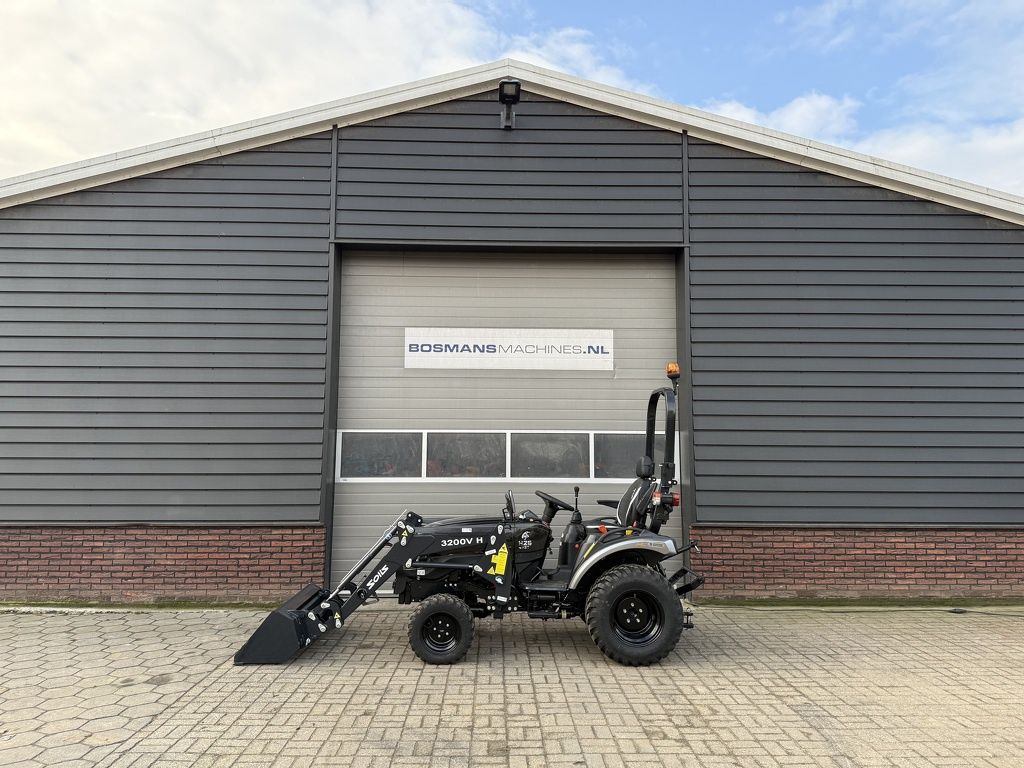 Solis 26 HST BLACK EDITION minitractor NIEUW met frontlader