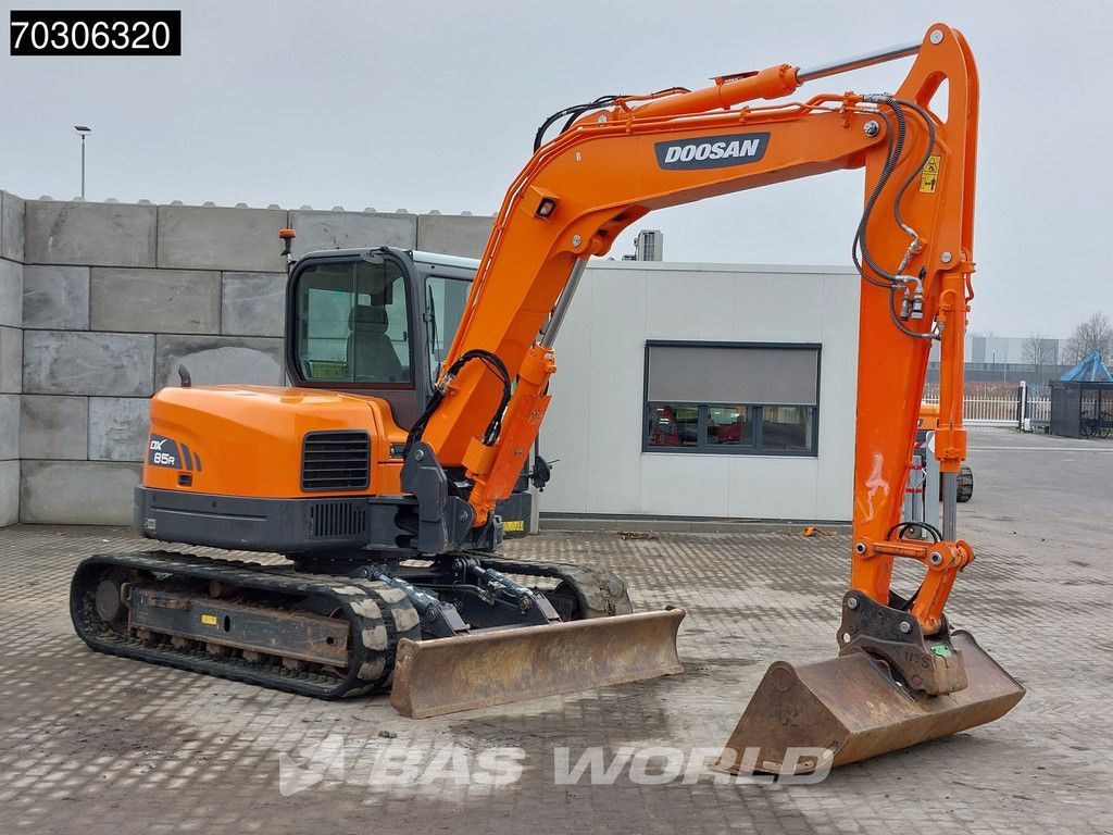 Doosan DX85 R-3 A/C - 3 Buckets