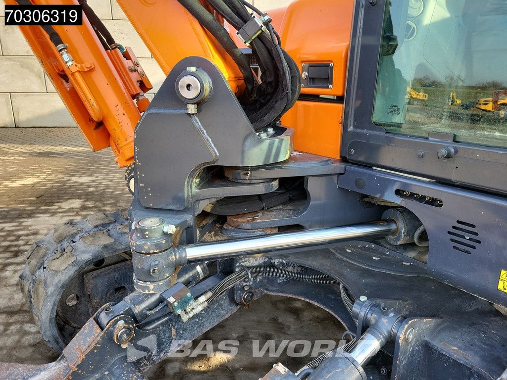 Doosan DX85 R-3 A/C - 3 Buckets