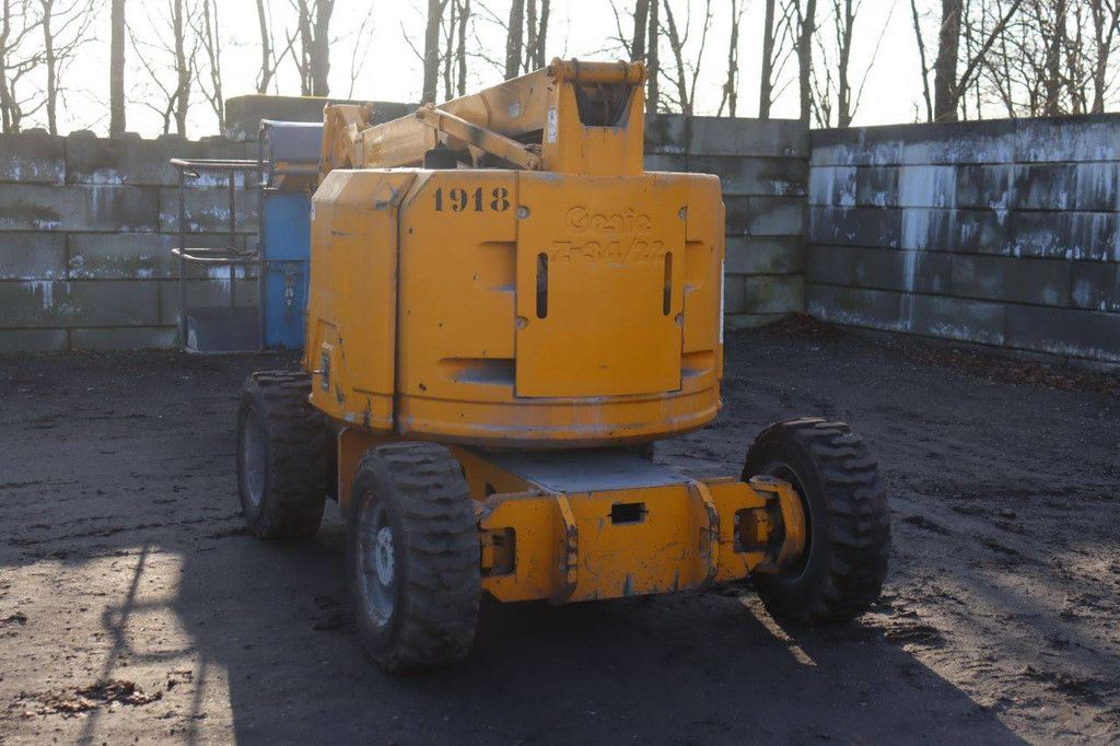 Knikarmhoogwerker Genie Z-34/22 Diesel 12.4m 2001