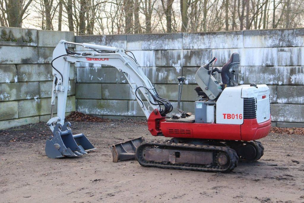 Minibagger Takeuchi TB016 Diesel 9kW 2005