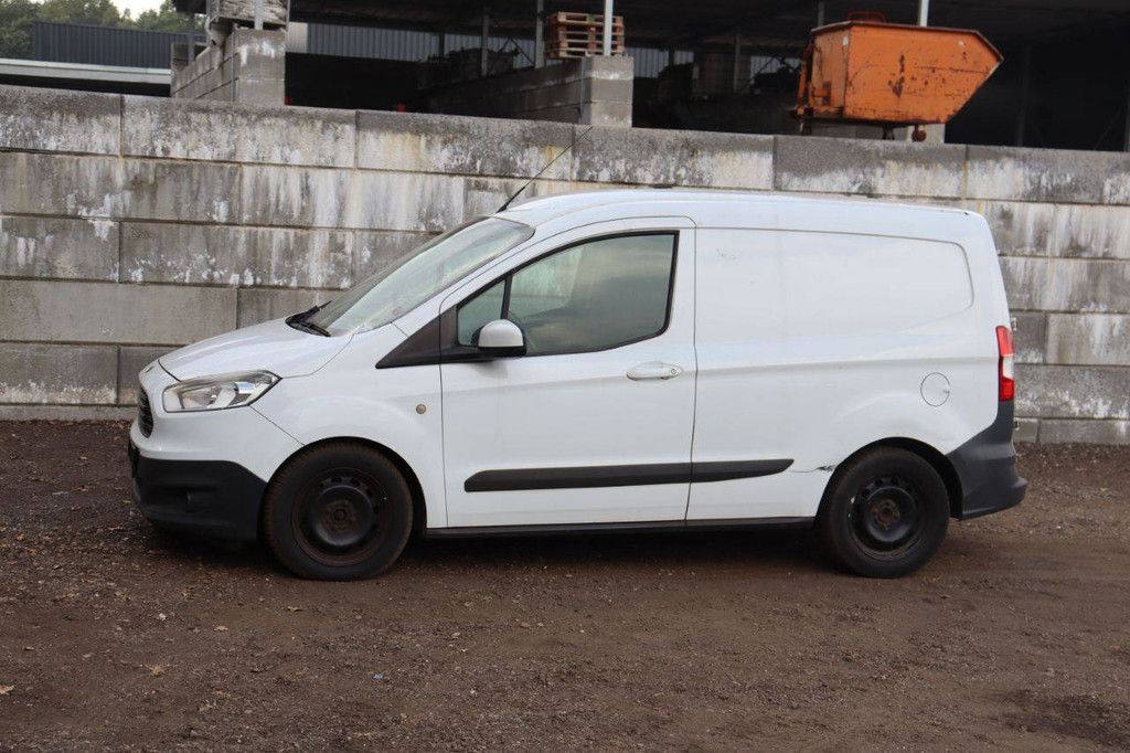 Ford Transit Courier Diesel 123hp Van