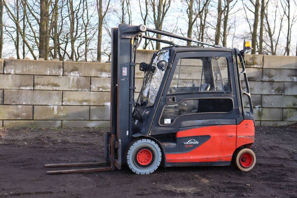 Forklift Linde E25L Electric 2500kg