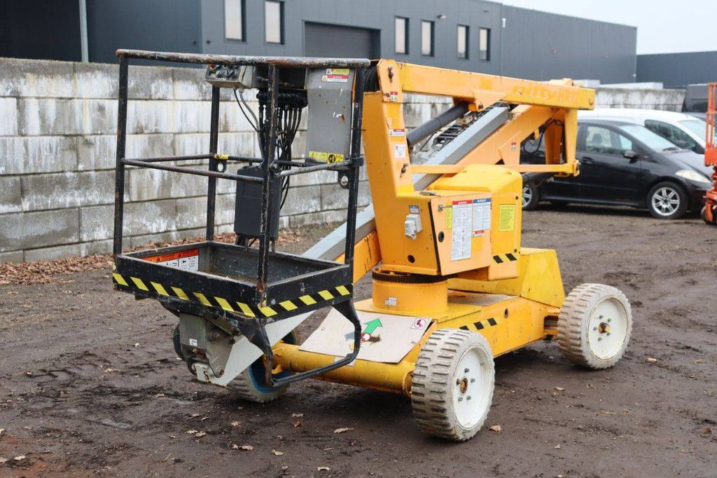 Articulating boom lift Nifty HR12 NCE Diesel 12.2m 2012