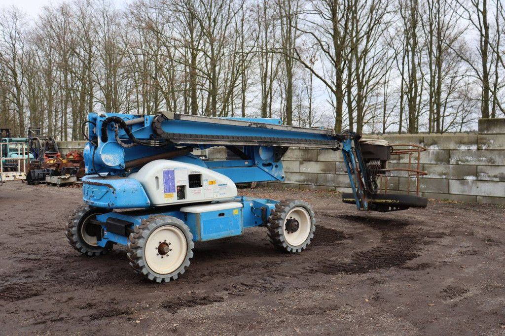 Nifty HR21 DE 2WD Diesel 20,8 m Gelenkteleskoparbeitsbühne 2013