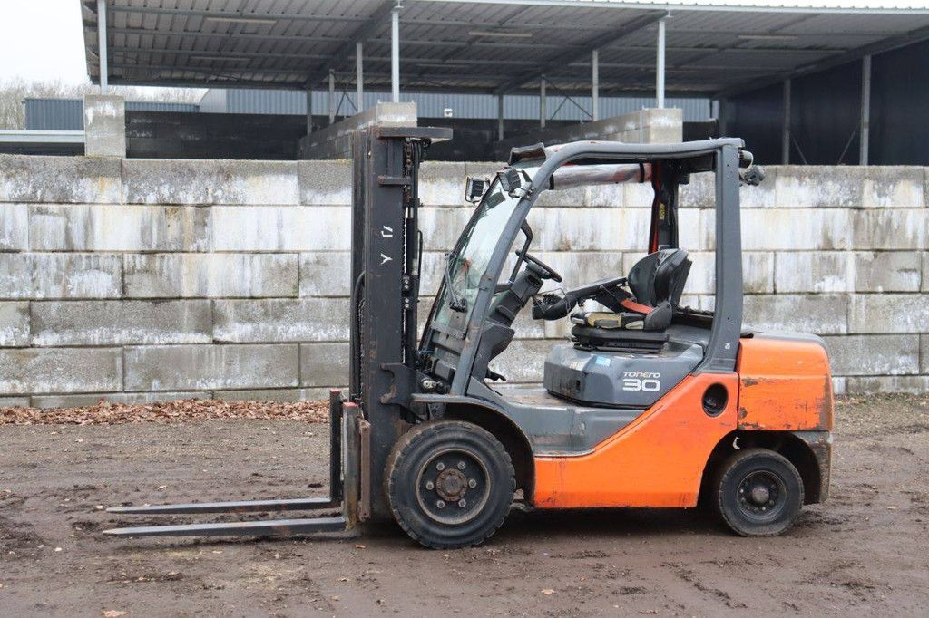 Forklift Toyota 52-8FDF30 Diesel 3000kg 4.3m 2015