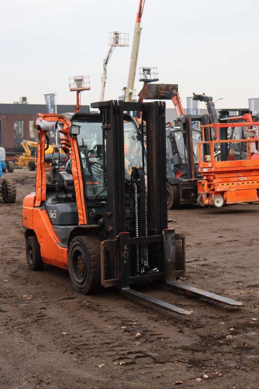 Forklift Toyota 52-8FDF30 Diesel 3000kg 4.3m 2015