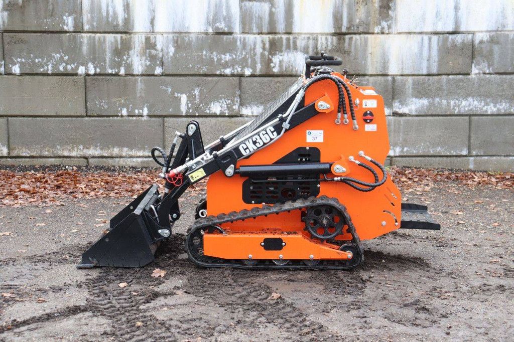 Kompaktlader Captok 36C Benzin 13,5 PS 2025 Neu