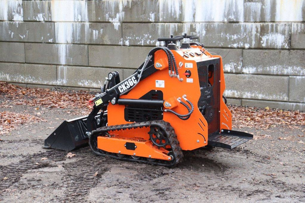 Kompaktlader Captok 36C Benzin 13,5 PS 2025 Neu