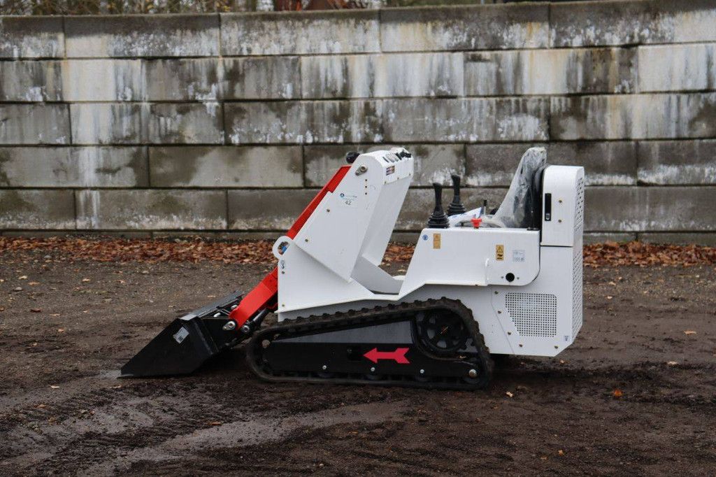 Kompaktlader Machpro MP360 Benzin 13,5 PS 2025