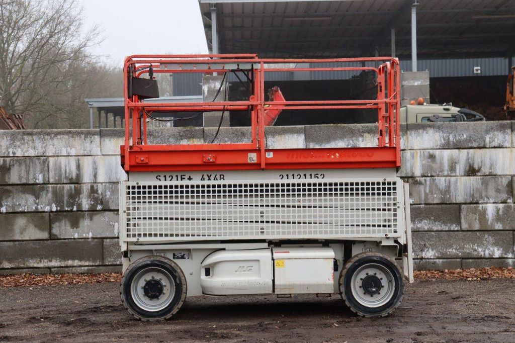 Scissor lift JLG M3369 Electric+Diesel 12m 2013