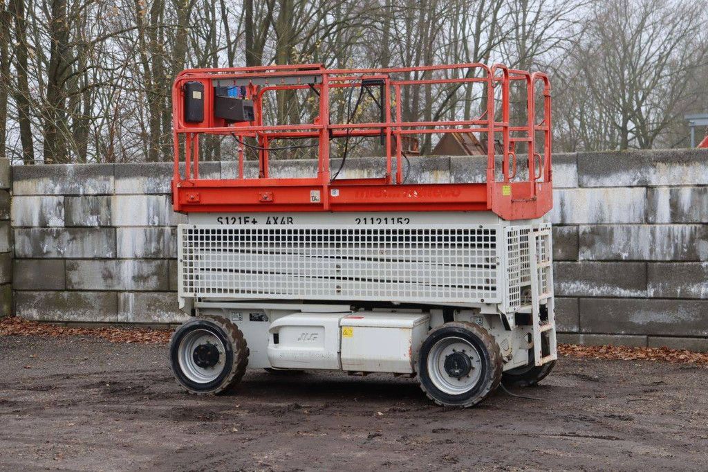 Scissor lift JLG M3369 Electric+Diesel 12m 2013