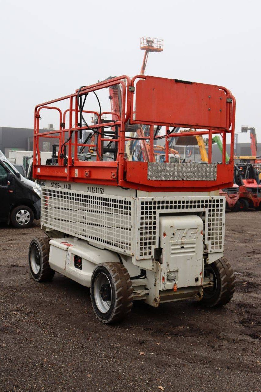 Scissor lift JLG M3369 Electric+Diesel 12m 2013