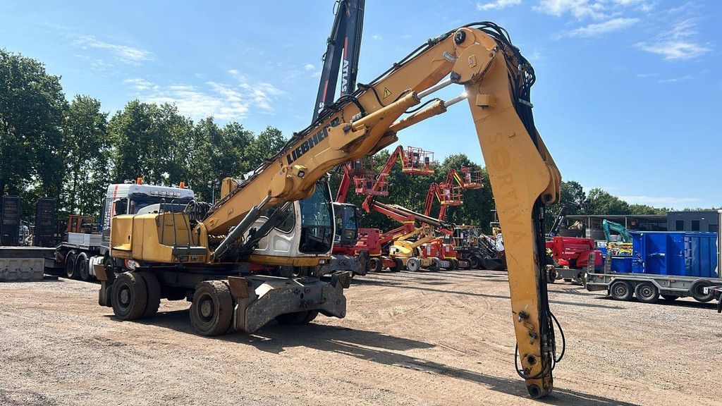 Wheeled excavator Liebherr A 904 C Diesel 2008
