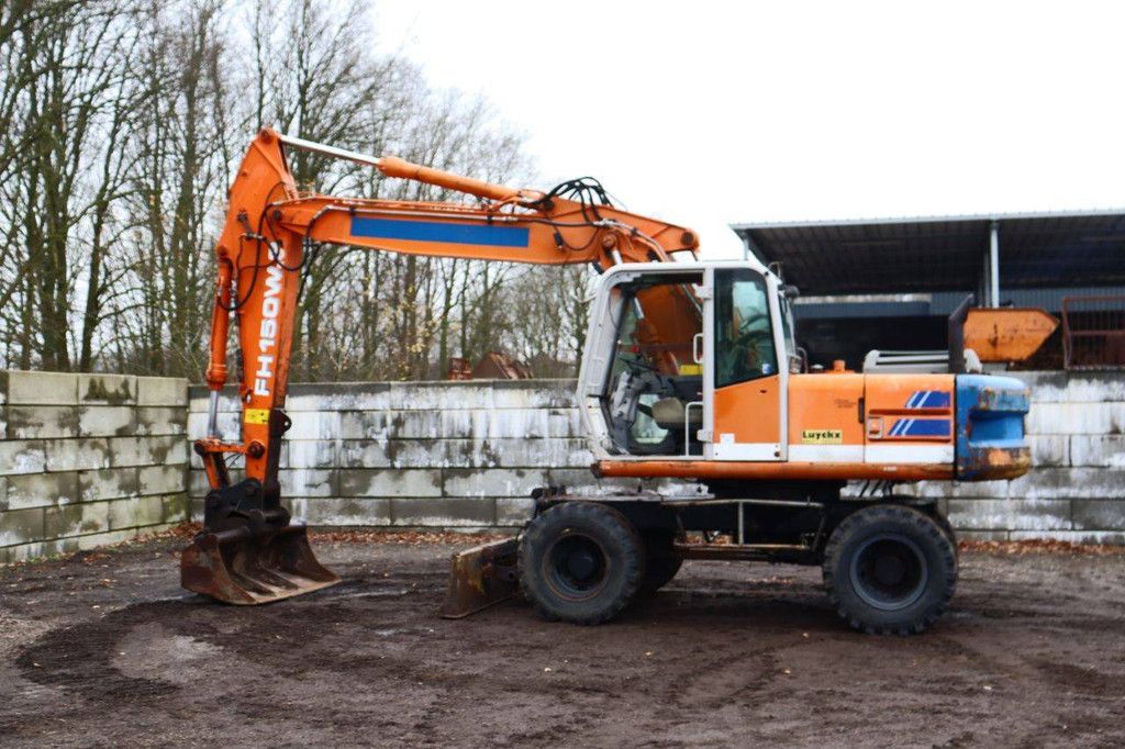 Wheel excavator Fiat Hitachi FH150W.3 Diesel 87kW 1996