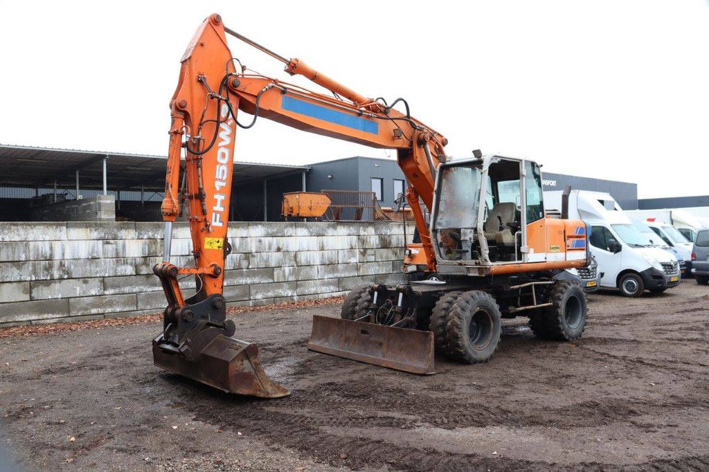 Wheel excavator Fiat Hitachi FH150W.3 Diesel 87kW 1996
