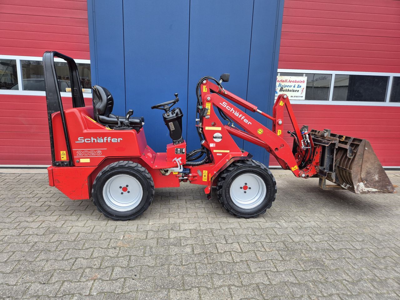 SCHAFFER 2026 MINI SHOVEL MET 4 AANBOUWDELEN