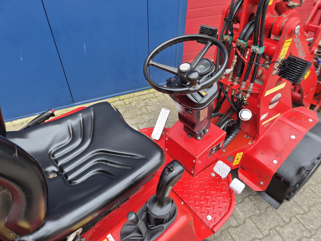 SCHAFFER 2026 MINI SHOVEL MET 4 AANBOUWDELEN